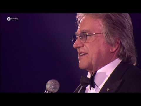 Lee Towers - You'll never walk alone | Mega Piratenfeest 2015